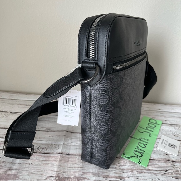 ✅Coach Houston Flight Bag In Signature - Picture 4 of 16